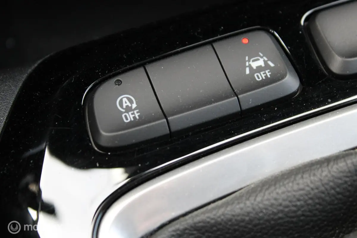 1.2 100 PK Turbo Elegance, App connect, Full led verlichting, Cruise, 4 Nieuwe banden, Half leer/stof, Lichtmetalen velgen