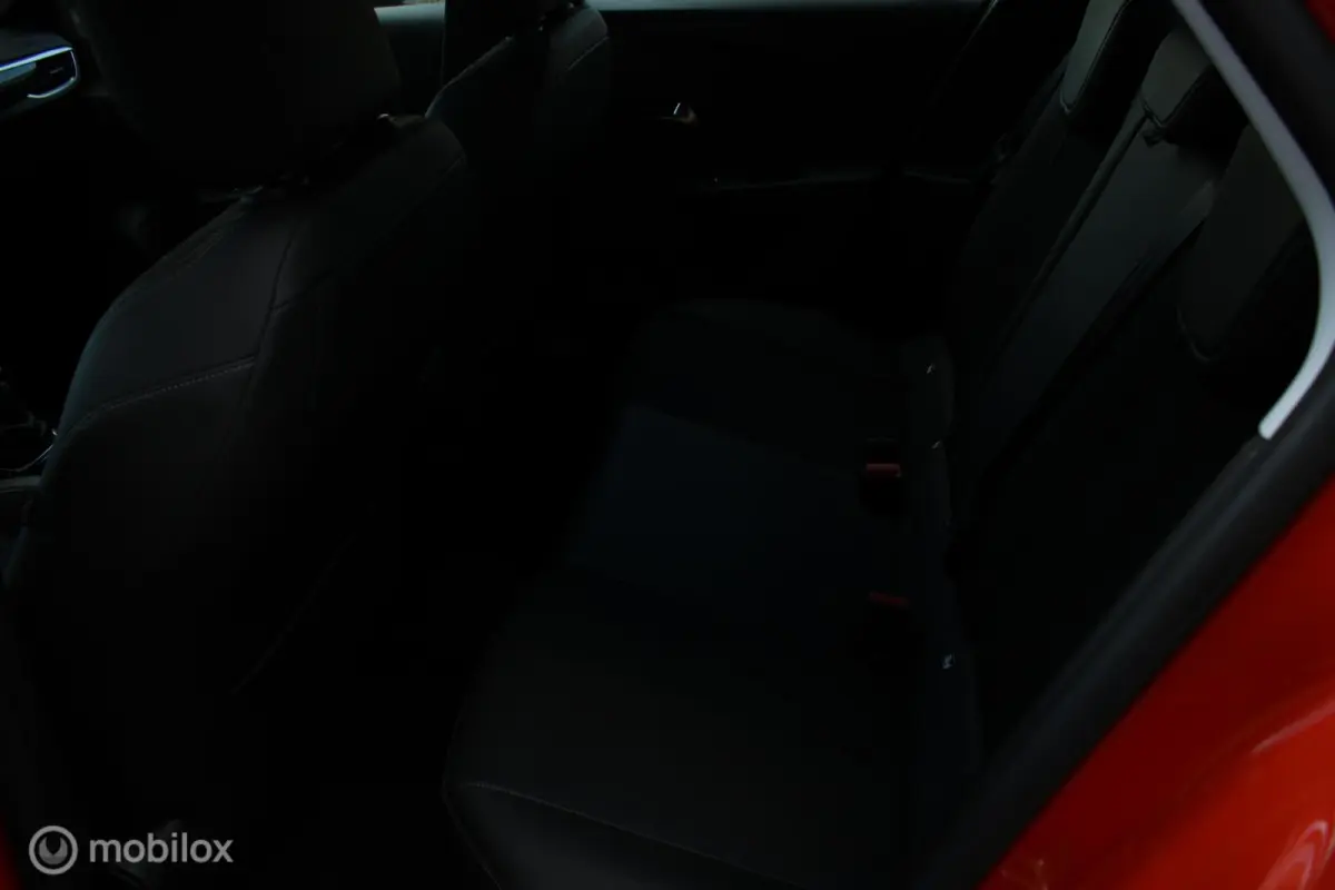 1.2 100 PK Turbo Elegance, App connect, Full led verlichting, Cruise, 4 Nieuwe banden, Half leer/stof, Lichtmetalen velgen