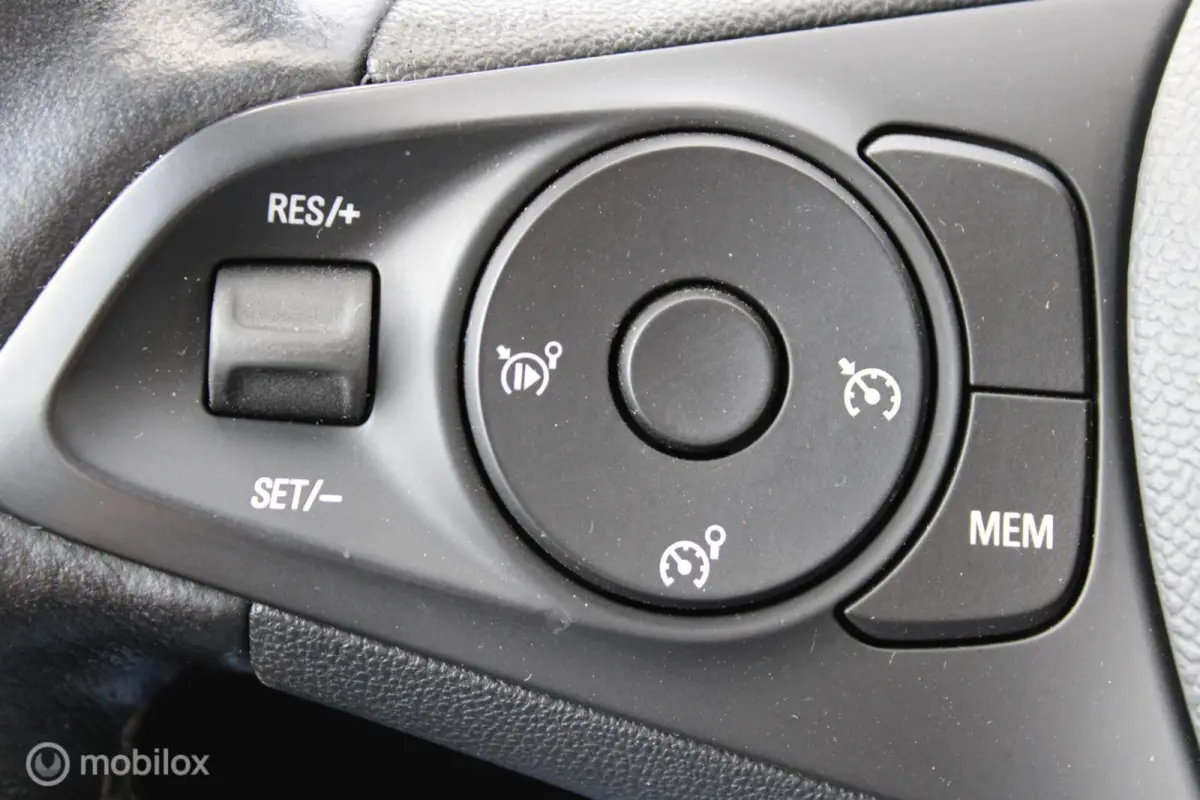 1.2 100 PK Turbo Elegance, App connect, Full led verlichting, Cruise, 4 Nieuwe banden, Half leer/stof, Lichtmetalen velgen