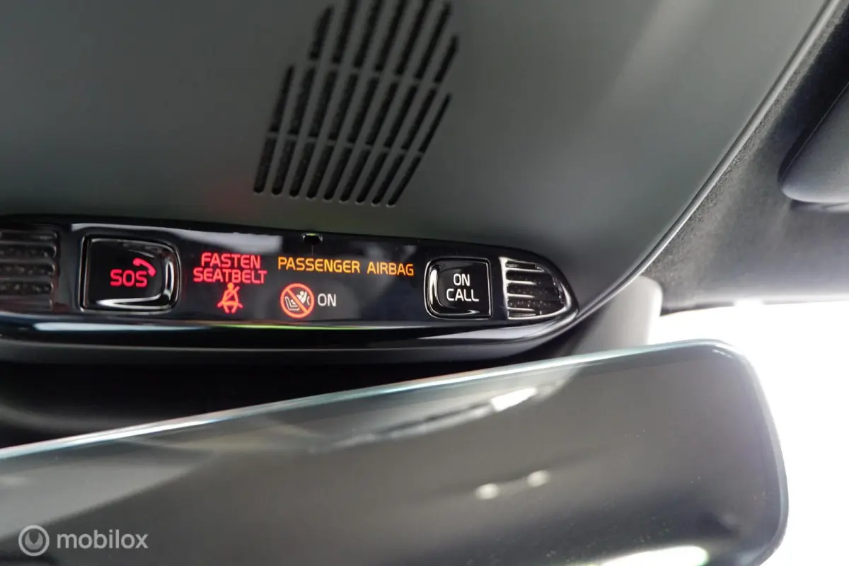 MY24 T4 211PK PLUG IN HYBRID PLUS DARK | HARMAN KARDON | CAMERA | THK | 19INCH