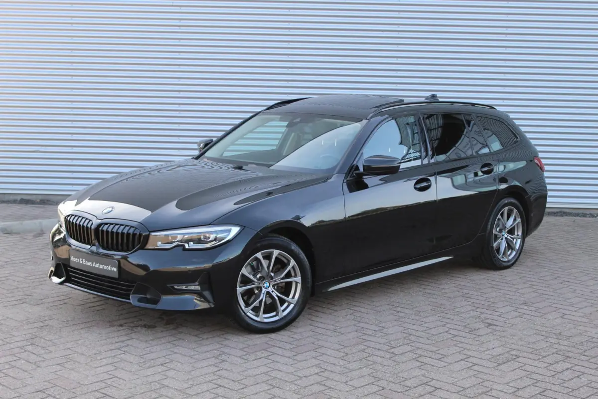 320i High Executive Pano/Leder/Camera/Stoelverw