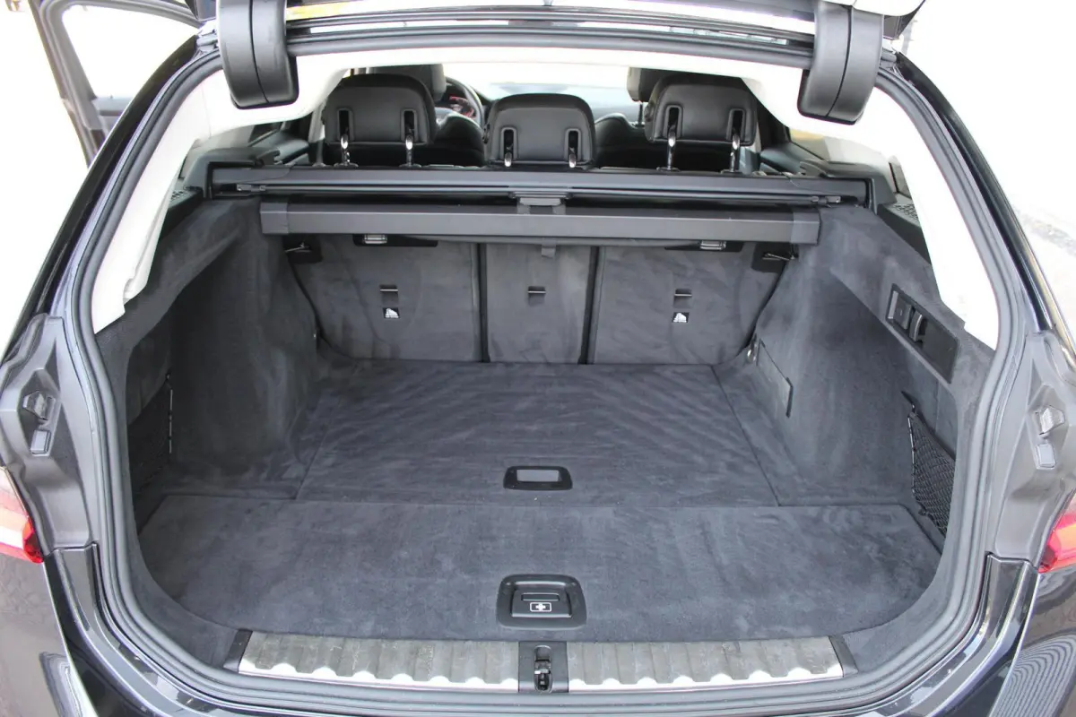 320i High Executive Pano/Leder/Camera/Stoelverw