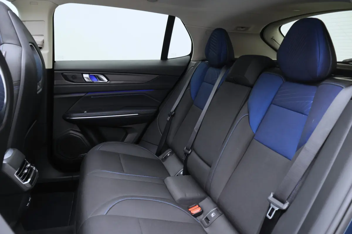 1.5 Plug-in Hybrid 360° Camera, Panoramadak, ACC, Apple Carplay, DAB, PDC, 20''