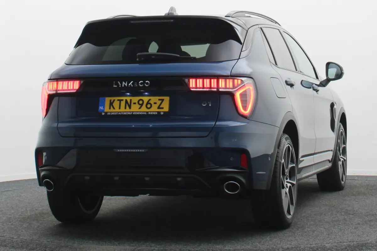 1.5 Plug-in Hybrid 360° Camera, Panoramadak, ACC, Apple Carplay, DAB, PDC, 20''