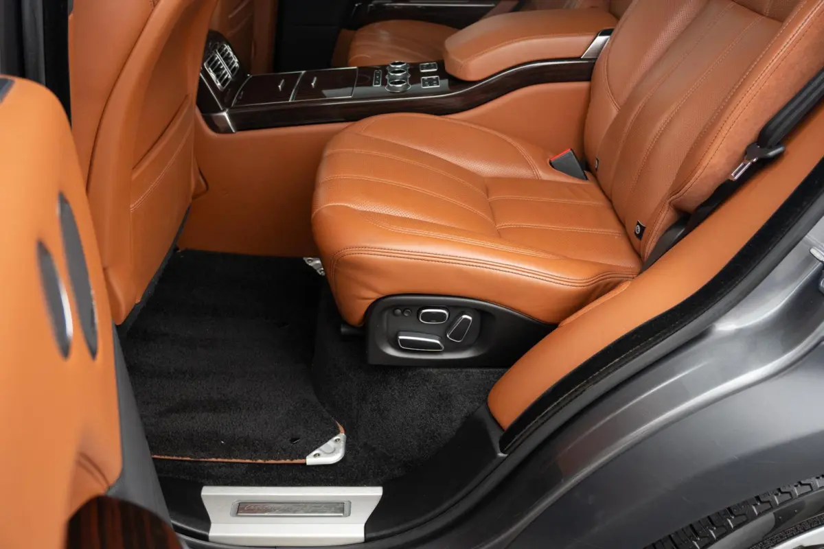 4.4 SDV8 Autobiography|4 Zitter|Prominent|Soft Close|Brembo|Alcantara|Panoramadak|Meridian|Minutieus Onderhouden|UNIEK