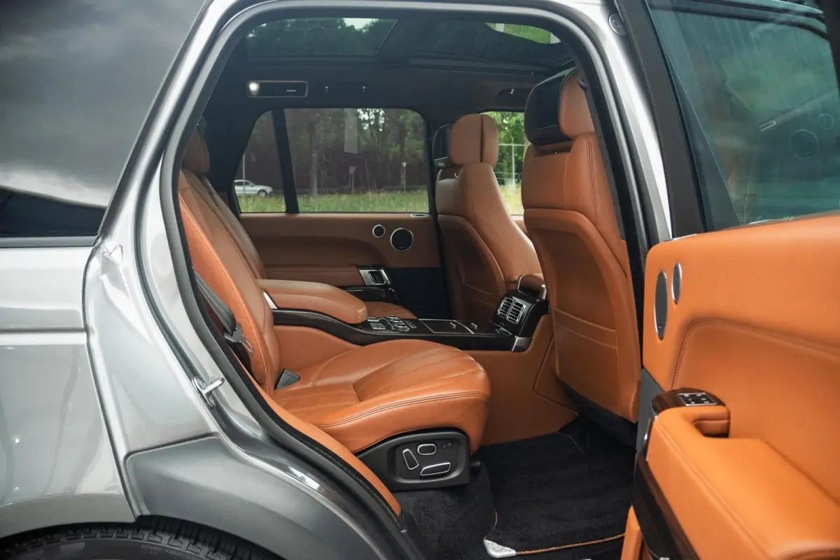 4.4 SDV8 Autobiography|4 Zitter|Prominent|Soft Close|Brembo|Alcantara|Panoramadak|Meridian|Minutieus Onderhouden|UNIEK