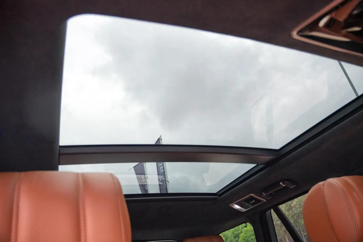 4.4 SDV8 Autobiography|4 Zitter|Prominent|Soft Close|Brembo|Alcantara|Panoramadak|Meridian|Minutieus Onderhouden|UNIEK