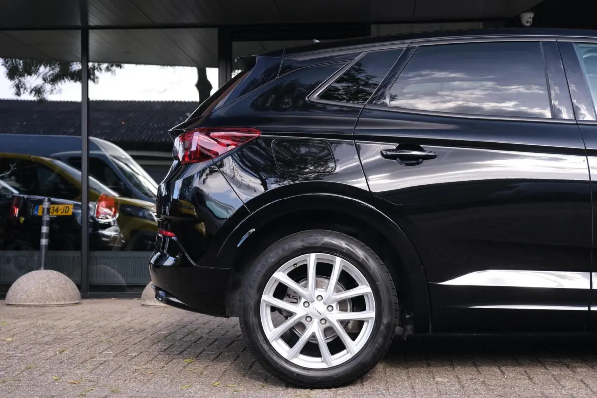 1.2 Turbo Level 4|Rijklaar!|Nieuwe Distributieriem|Stuur+Stoelverwarming|Carplay|AndroidAuto|Digitaal Dashboard|