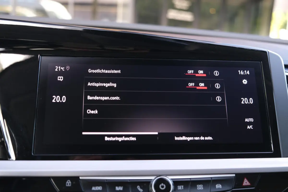 1.2 Turbo Level 4|Rijklaar!|Nieuwe Distributieriem|Stuur+Stoelverwarming|Carplay|AndroidAuto|Digitaal Dashboard|