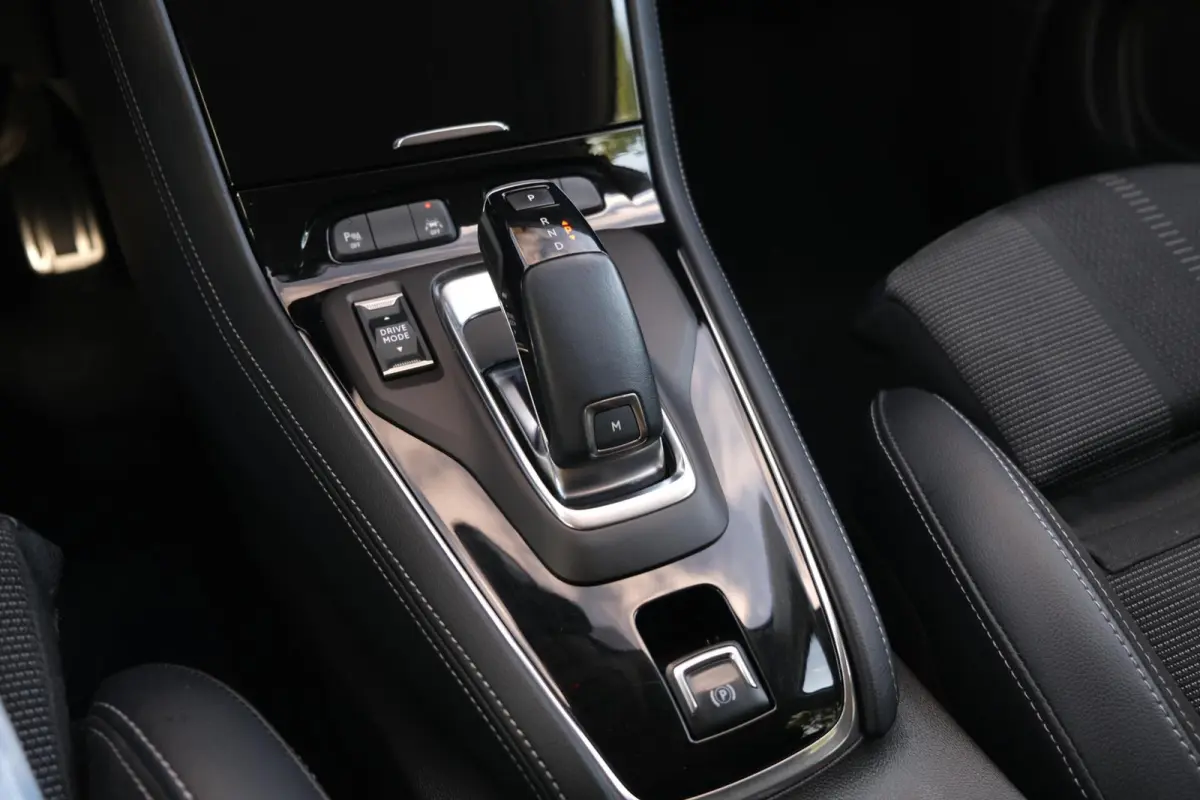 1.2 Turbo Level 4|Rijklaar!|Nieuwe Distributieriem|Stuur+Stoelverwarming|Carplay|AndroidAuto|Digitaal Dashboard|
