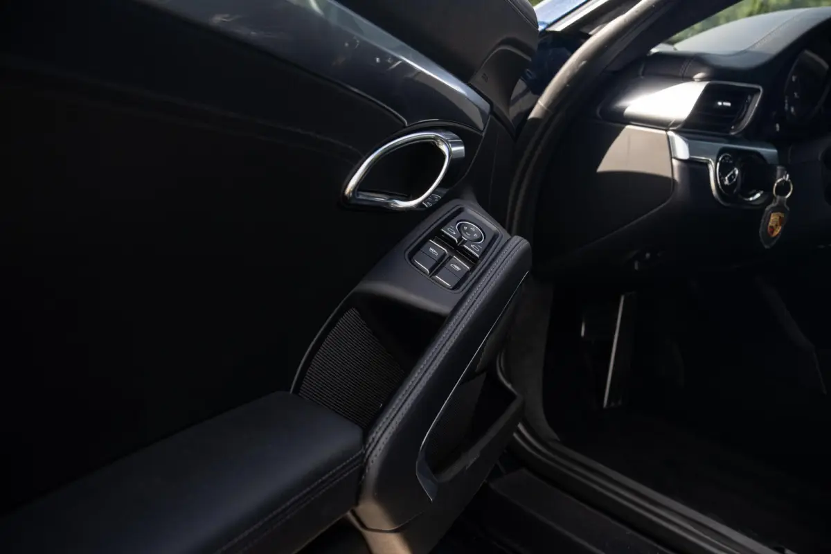 991.2 3.0 Carrera 991.2 PDK | Org. NL | 2 eig. | BOSE | Sport Chrono | Panoramadak | Sportuitlaat | SportDesign | Dealer Onderhouden