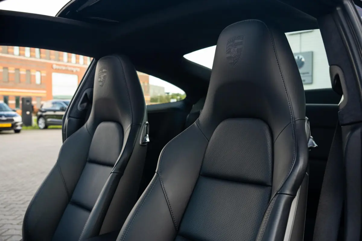 991.2 3.0 Carrera 991.2 PDK | Org. NL | 2 eig. | BOSE | Sport Chrono | Panoramadak | Sportuitlaat | SportDesign | Dealer Onderhouden
