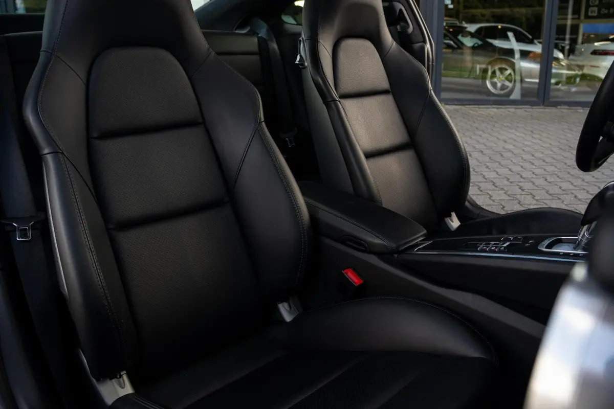991.2 3.0 Carrera 991.2 PDK | Org. NL | 2 eig. | BOSE | Sport Chrono | Panoramadak | Sportuitlaat | SportDesign | Dealer Onderhouden