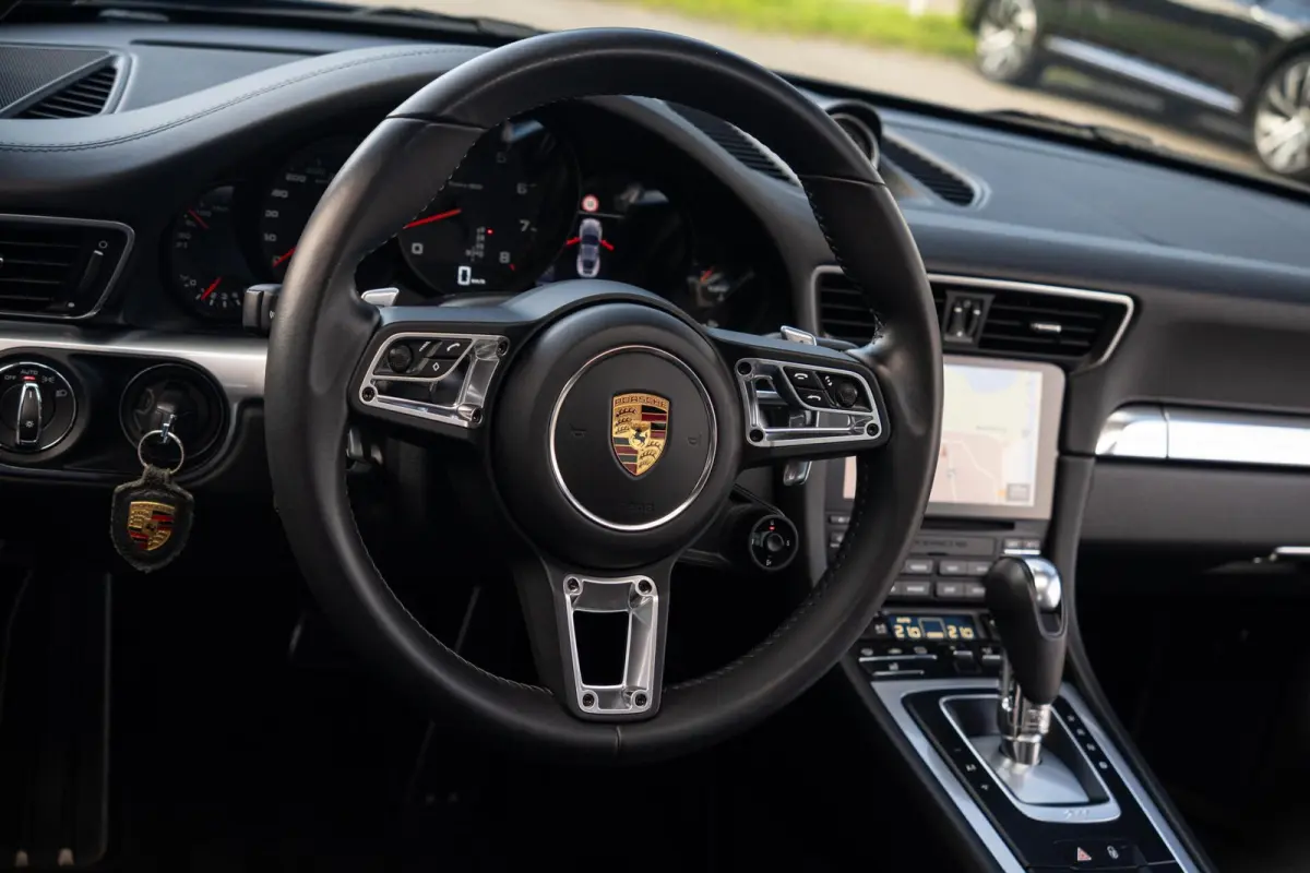 991.2 3.0 Carrera 991.2 PDK | Org. NL | 2 eig. | BOSE | Sport Chrono | Panoramadak | Sportuitlaat | SportDesign | Dealer Onderhouden