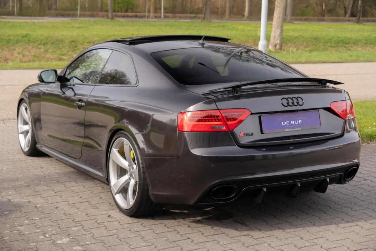 4.2 V8 FSI RS5 Quattro|B&O|Audi Exclusive|DAB|Panoramadak|Carbon|RS Dynamic|Dealer Onderhouden