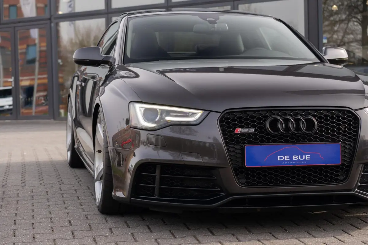 4.2 V8 FSI RS5 Quattro|B&O|Audi Exclusive|DAB|Panoramadak|Carbon|RS Dynamic|Dealer Onderhouden