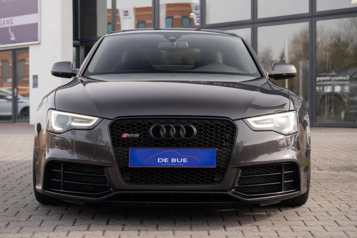 4.2 V8 FSI RS5 Quattro|B&O|Audi Exclusive|DAB|Panoramadak|Carbon|RS Dynamic|Dealer Onderhouden