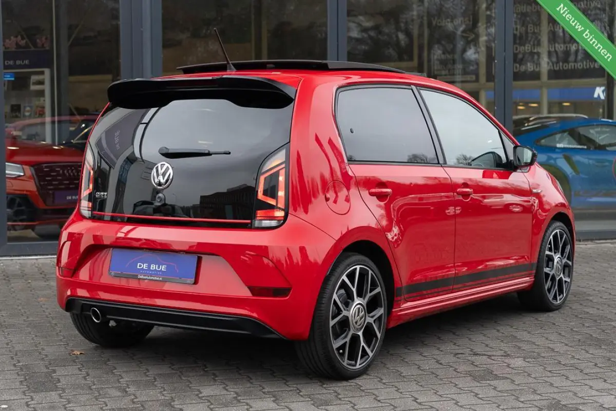 Up! 1.0 TSI GTI|1ste Eig.|5-deurs|Panoramadak|Airco|Stoelverwarming|6BAK|TornadoRood|Dealer Onderhouden