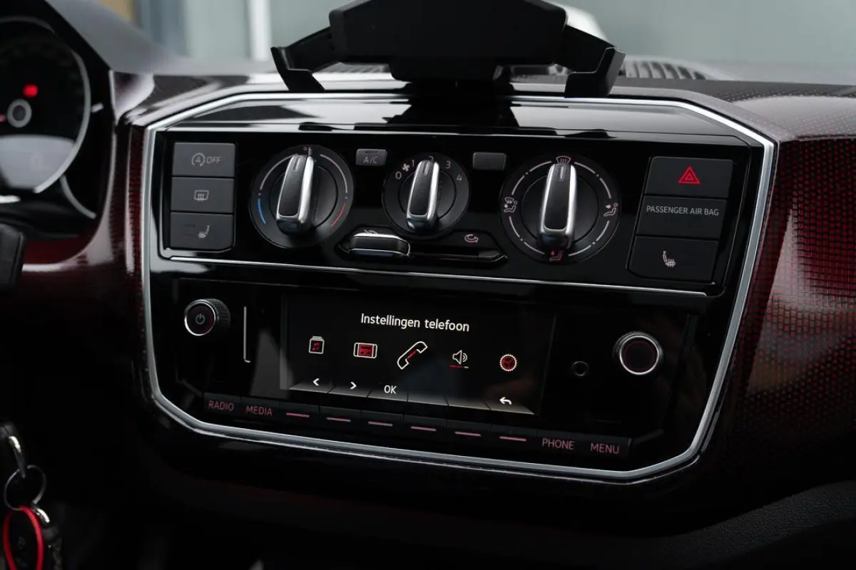 Up! 1.0 TSI GTI|1ste Eig.|5-deurs|Panoramadak|Airco|Stoelverwarming|6BAK|TornadoRood|Dealer Onderhouden