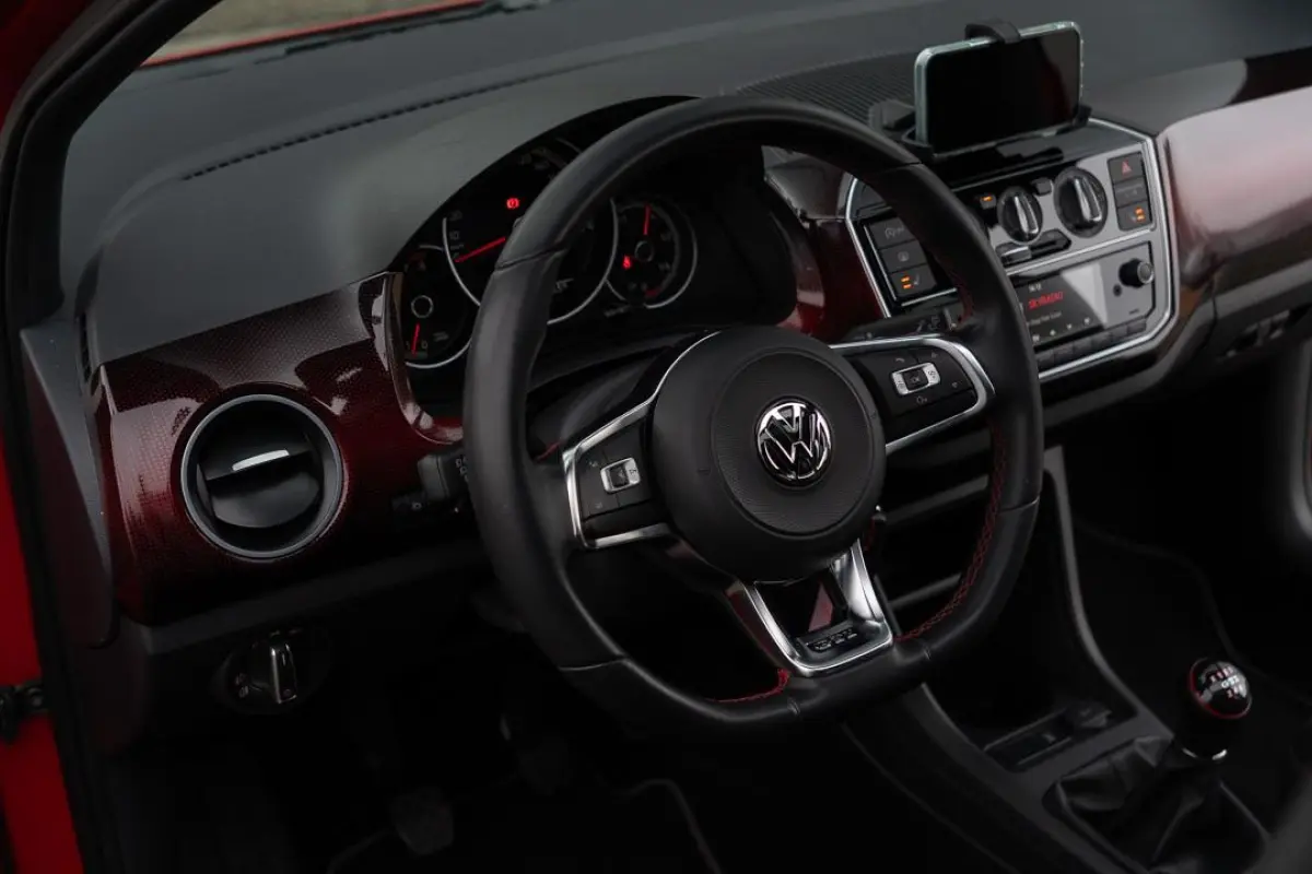 Up! 1.0 TSI GTI|1ste Eig.|5-deurs|Panoramadak|Airco|Stoelverwarming|6BAK|TornadoRood|Dealer Onderhouden
