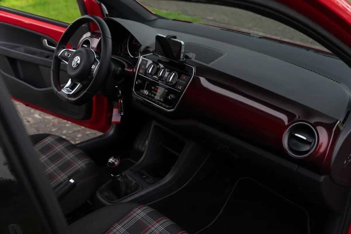 Up! 1.0 TSI GTI|1ste Eig.|5-deurs|Panoramadak|Airco|Stoelverwarming|6BAK|TornadoRood|Dealer Onderhouden