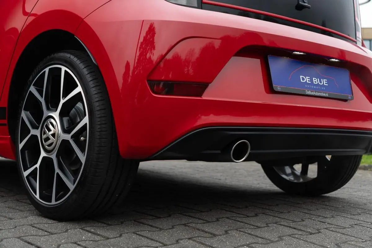 Up! 1.0 TSI GTI|1ste Eig.|5-deurs|Panoramadak|Airco|Stoelverwarming|6BAK|TornadoRood|Dealer Onderhouden