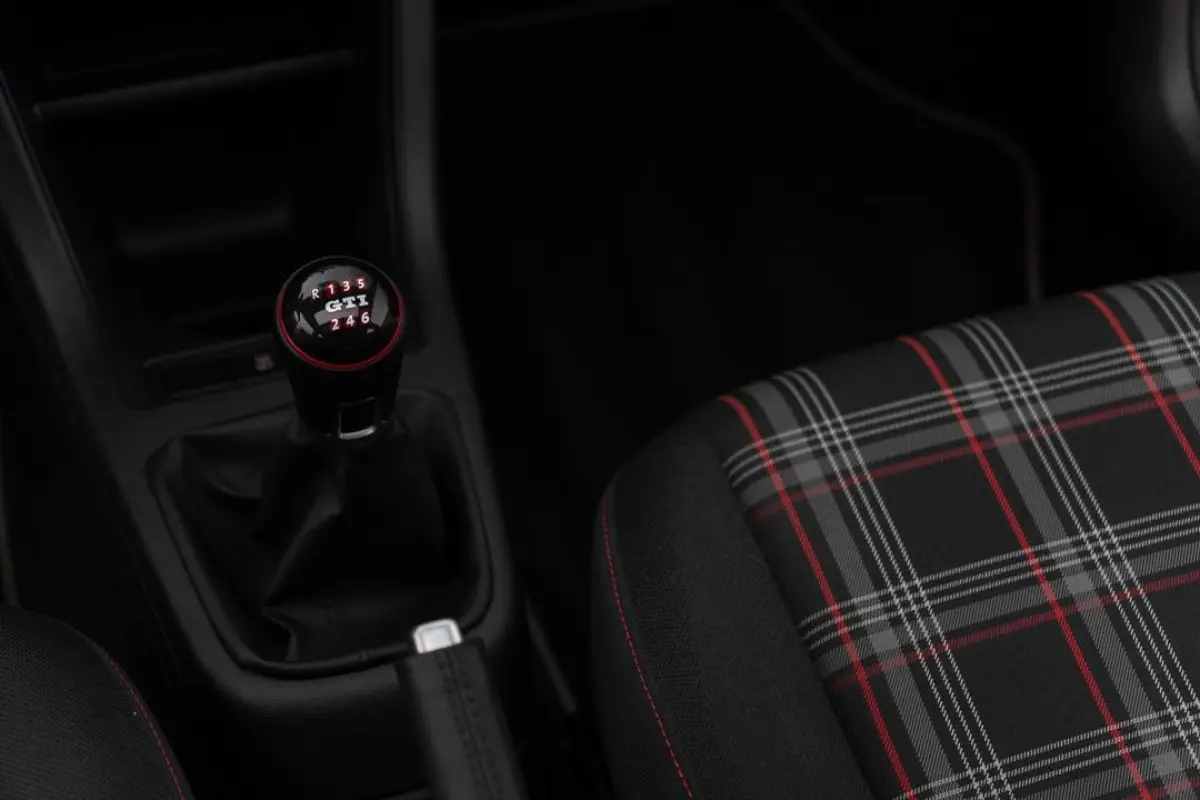 Up! 1.0 TSI GTI|1ste Eig.|5-deurs|Panoramadak|Airco|Stoelverwarming|6BAK|TornadoRood|Dealer Onderhouden