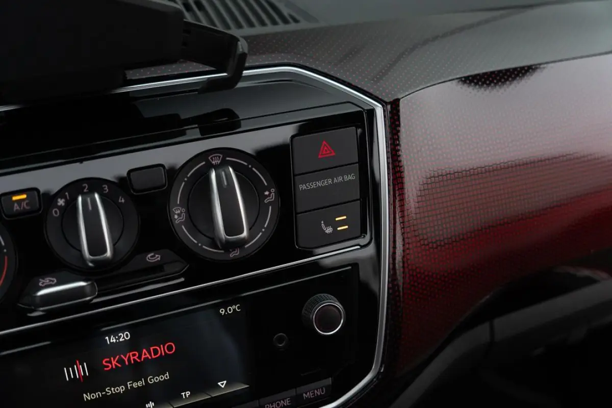 Up! 1.0 TSI GTI|1ste Eig.|5-deurs|Panoramadak|Airco|Stoelverwarming|6BAK|TornadoRood|Dealer Onderhouden