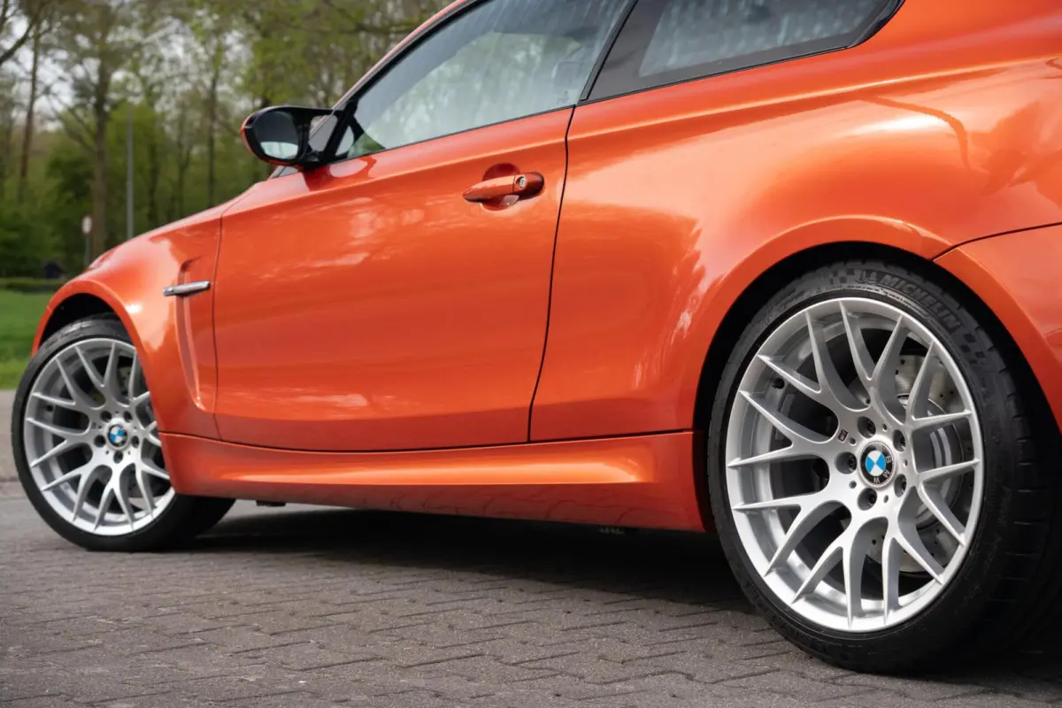 3.0i M|1M E82 M-Sport|1 Eigenaar|UNIEK|Valencia Orange|Xenon|Leder|Cruise|Dealer Onderhouden