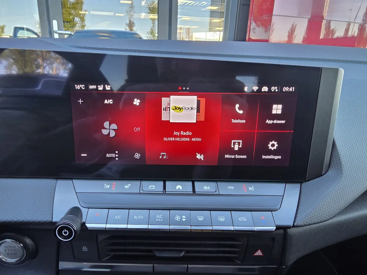 1.2 Turbo GS | Technologie-pakket | achteruitrij assistent, dodehoekdetectie, draadloze telefoonlader, head-up display, matrix led koplampen, rijstrooksensor met correctie, verwarmde voorrui