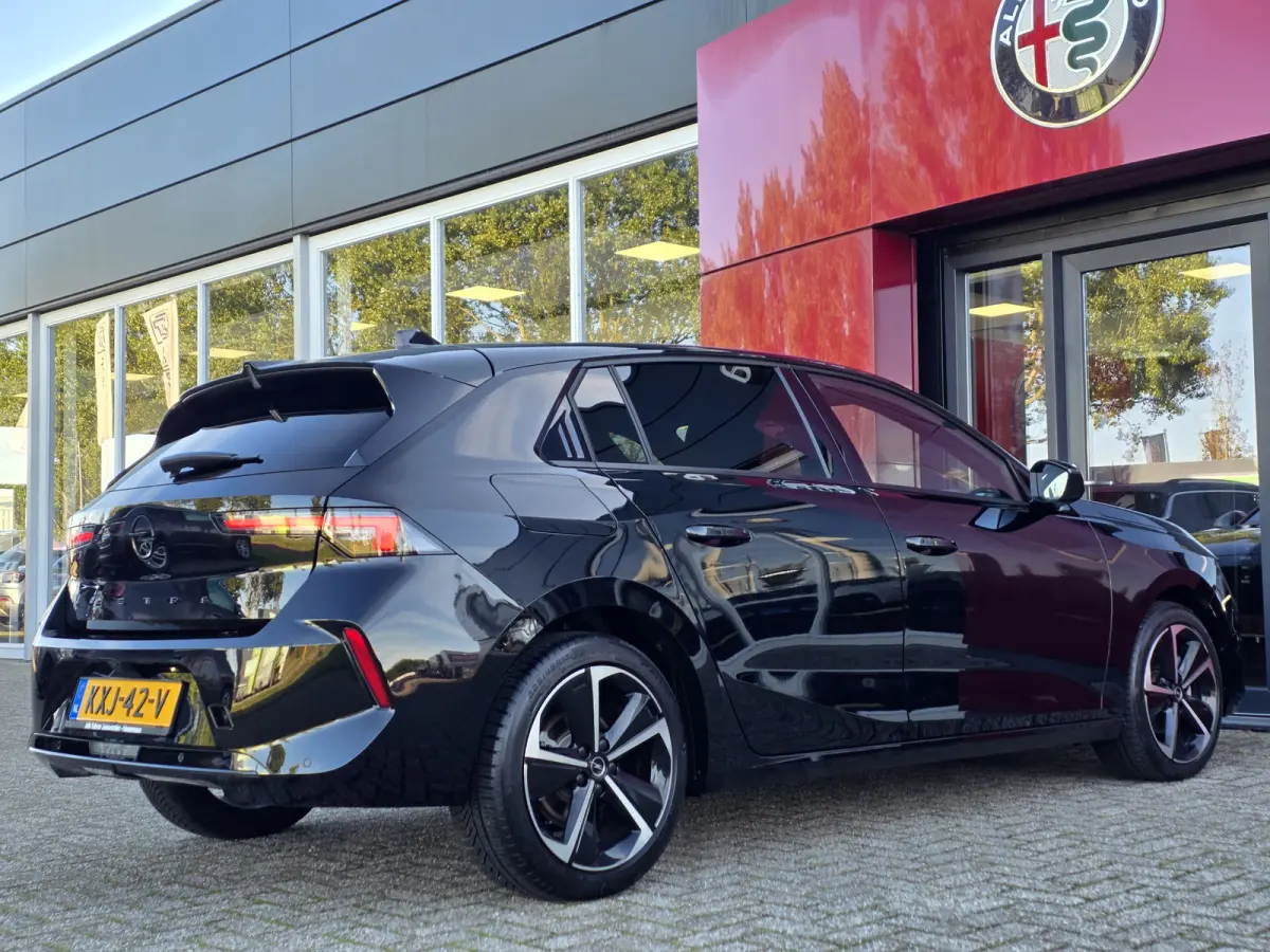 1.2 Turbo GS | Technologie-pakket | achteruitrij assistent, dodehoekdetectie, draadloze telefoonlader, head-up display, matrix led koplampen, rijstrooksensor met correctie, verwarmde voorrui