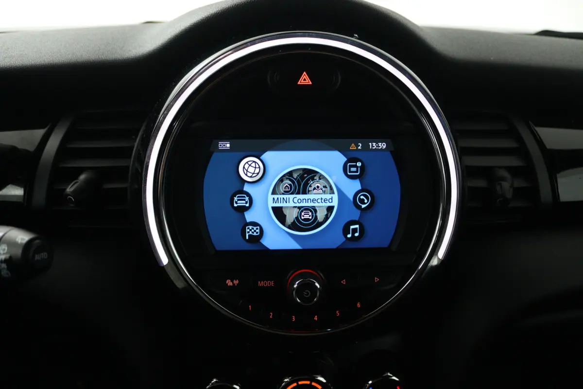 1.5 Cooper Chili (NAVIGATIE, CRUISE CONTROL, PARKEERSENSOREN, CARPLAY)
