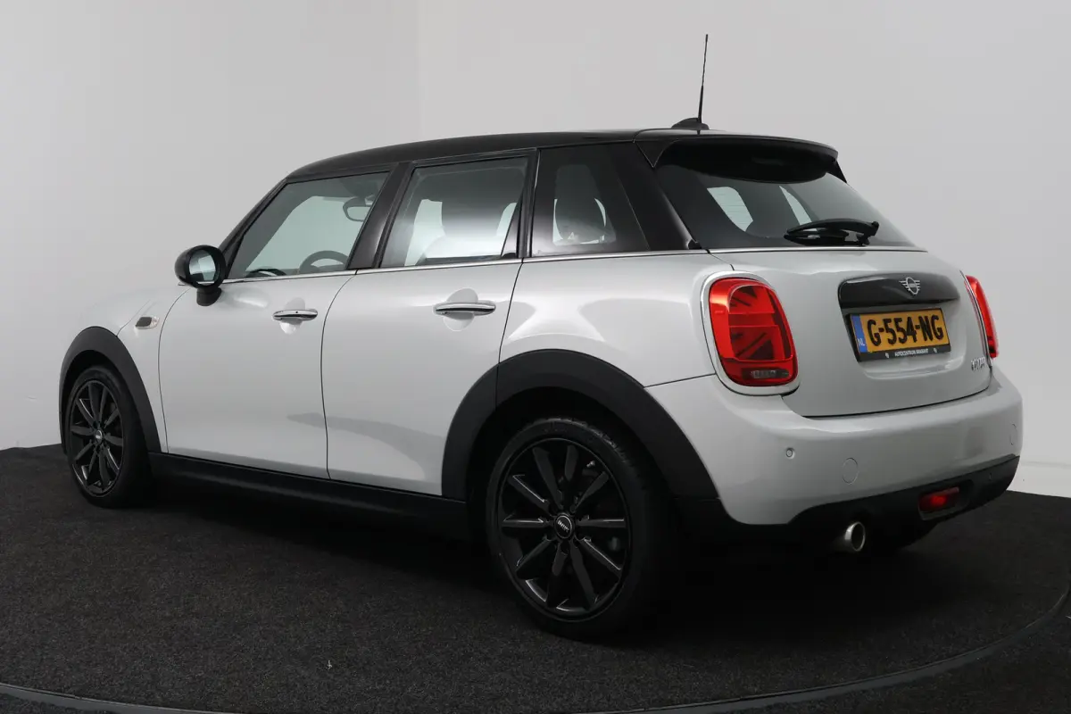 1.5 Cooper Chili (NAVIGATIE, CRUISE CONTROL, PARKEERSENSOREN, CARPLAY)