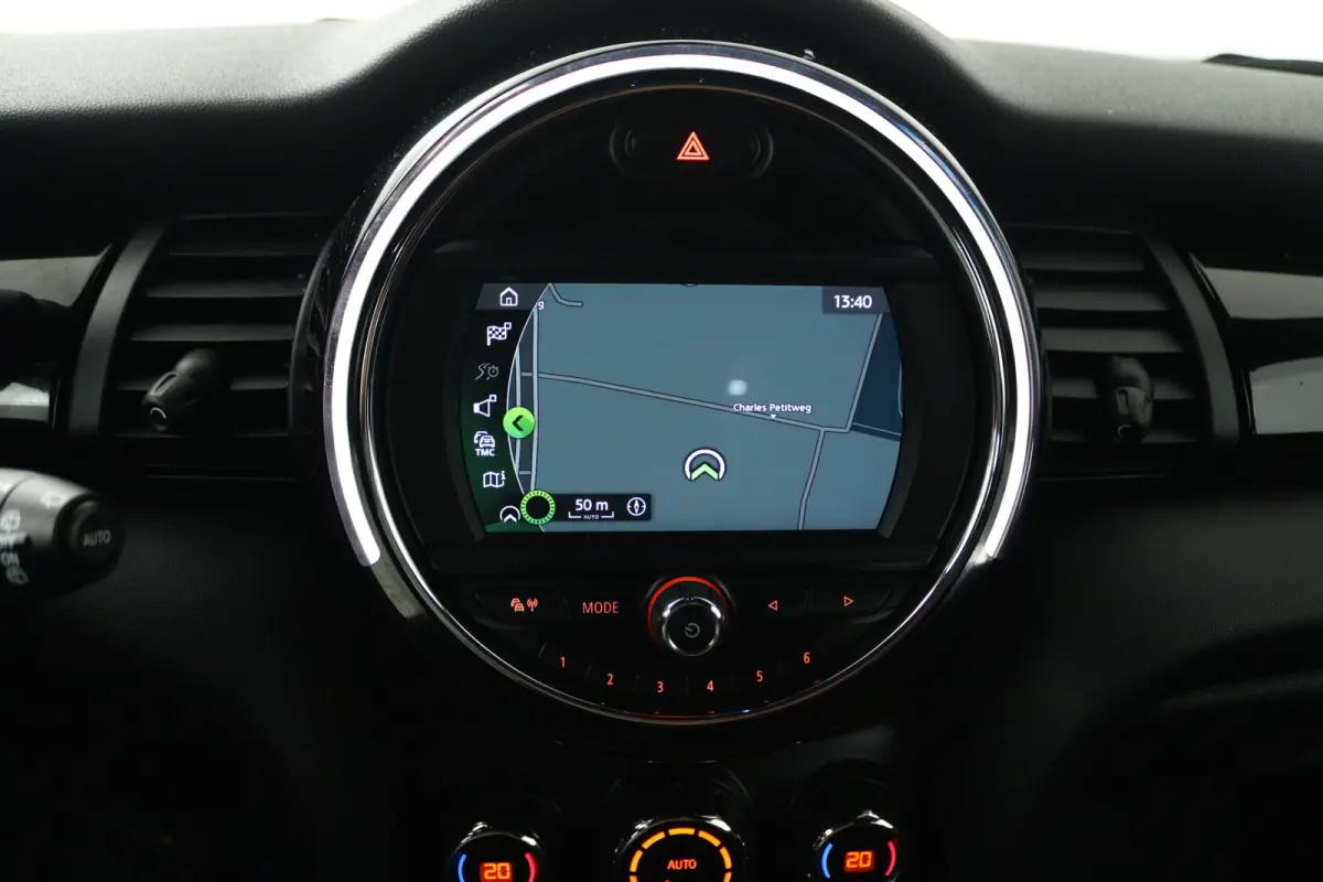 1.5 Cooper Chili (NAVIGATIE, CRUISE CONTROL, PARKEERSENSOREN, CARPLAY)