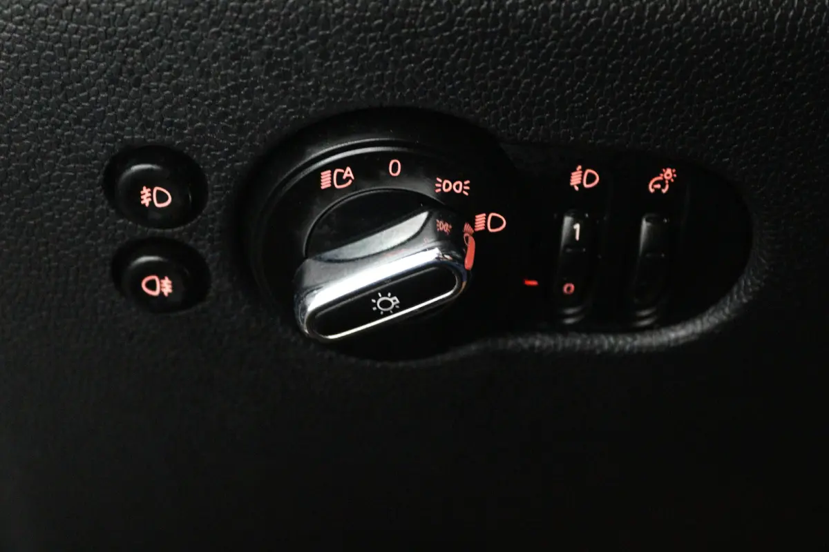 1.5 Cooper Chili (NAVIGATIE, CRUISE CONTROL, PARKEERSENSOREN, CARPLAY)