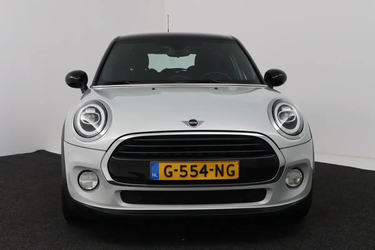 1.5 Cooper Chili (NAVIGATIE, CRUISE CONTROL, PARKEERSENSOREN, CARPLAY)