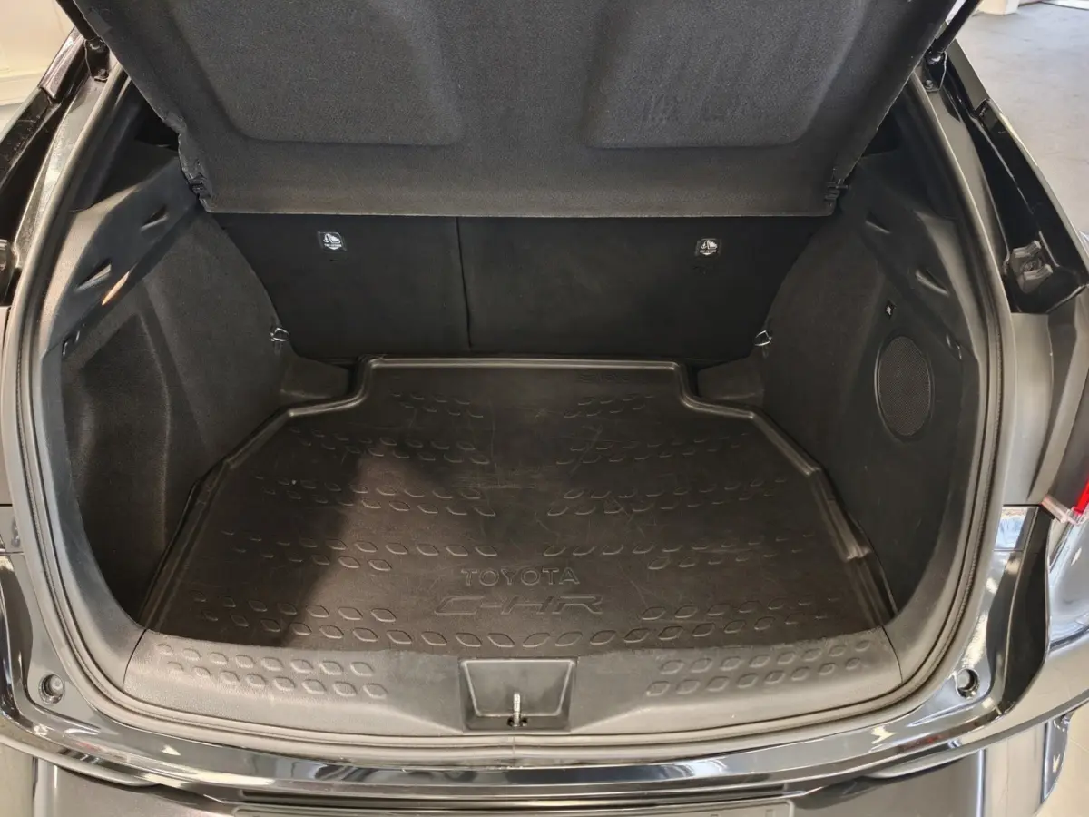 1.8 Hybrid Executive Trekhaak Dikker dan de rest