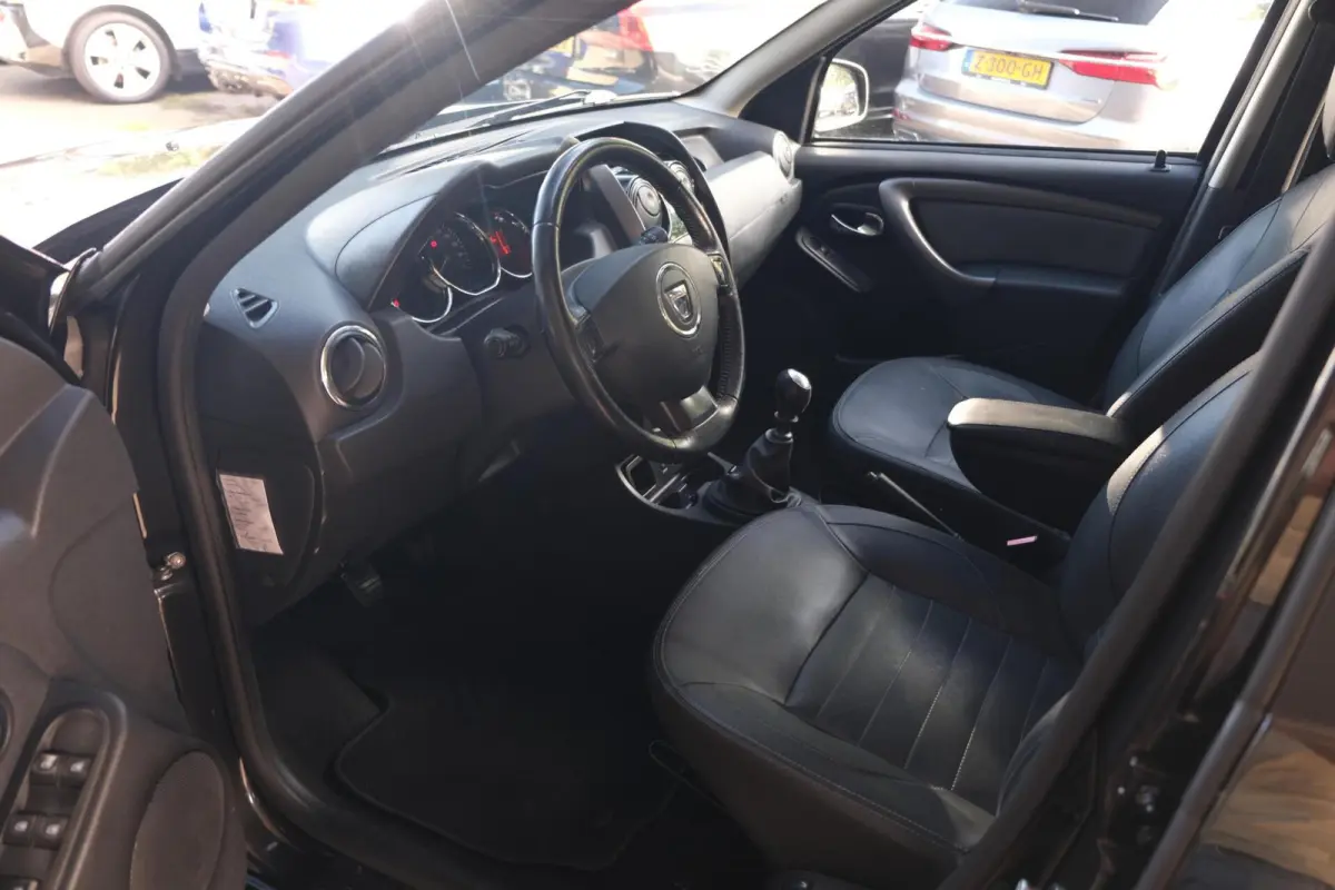 1.2 TCe 4x2 Blackshadow|Rijklaar!|Camera|Trekhaak|Stoelverwarming|Cruise|DAB|