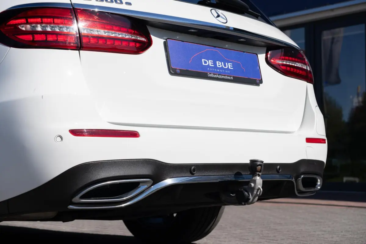 300 e AMG | Trekhaak | Hybride | Wide Screen | Apple Carplay | Sfeerverl. | Dealer Onderhouden