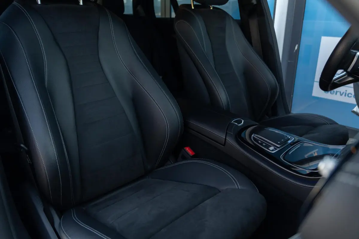 300 e AMG | Trekhaak | Hybride | Wide Screen | Apple Carplay | Sfeerverl. | Dealer Onderhouden