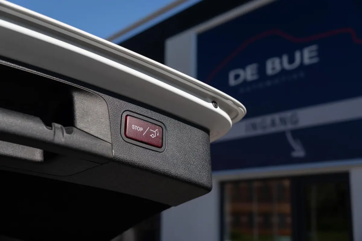 300 e AMG | Trekhaak | Hybride | Wide Screen | Apple Carplay | Sfeerverl. | Dealer Onderhouden