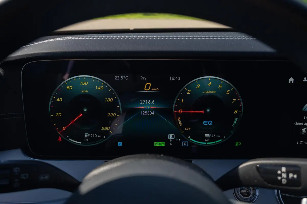 300 e AMG | Trekhaak | Hybride | Wide Screen | Apple Carplay | Sfeerverl. | Dealer Onderhouden