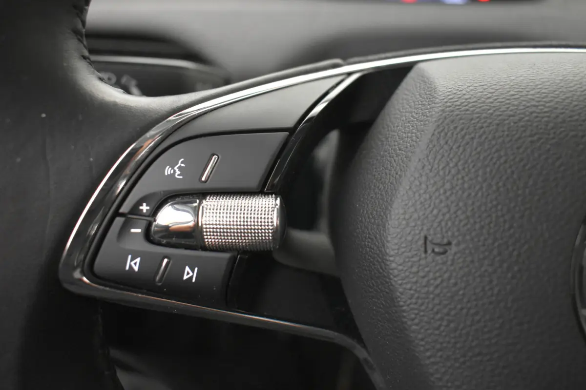 60 Camera EL Trekh Stoelverwarming Keyless