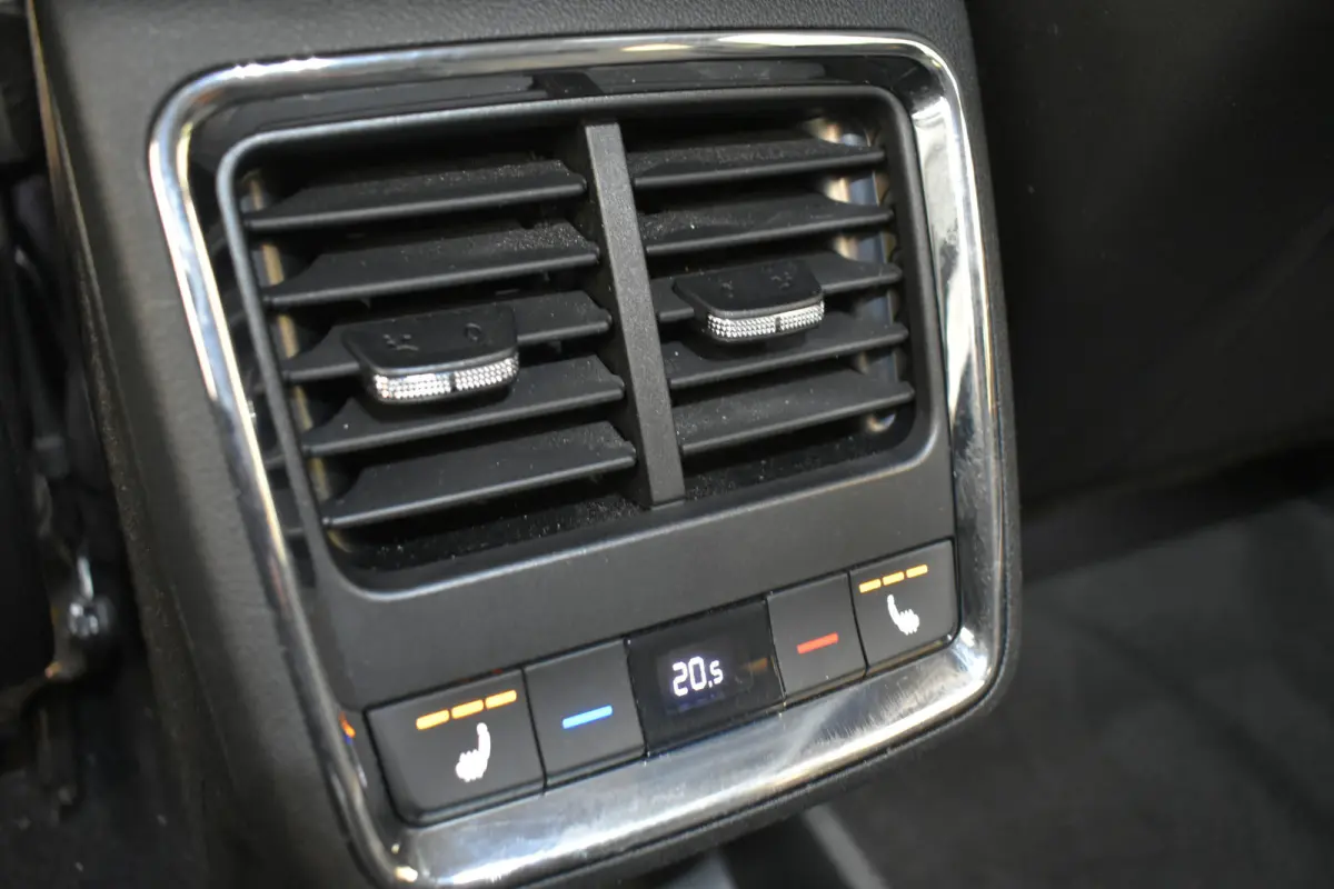 60 Camera EL Trekh Stoelverwarming Keyless