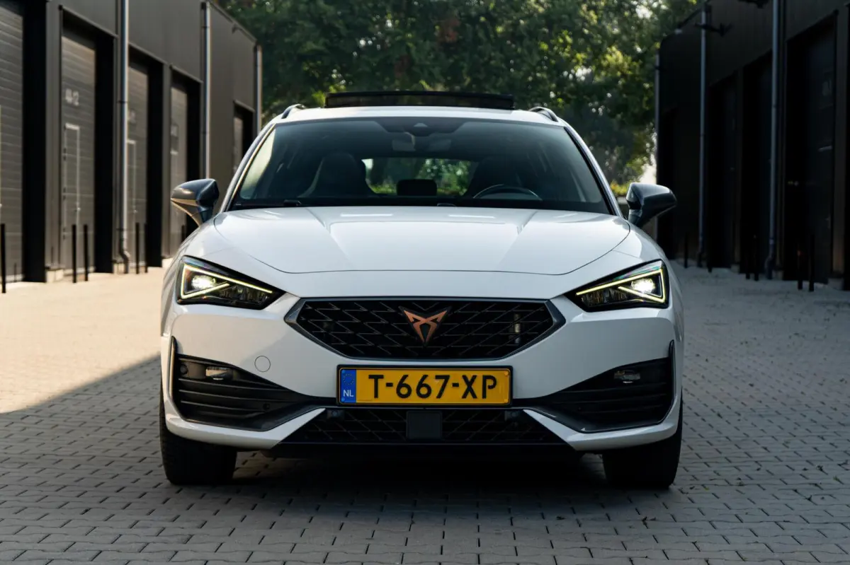 1.4 e-Hybrid VZ Copper *Pano* Vol*