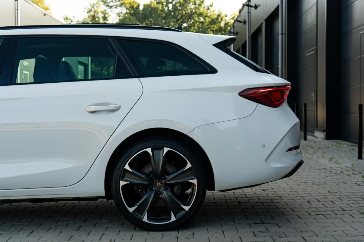 1.4 e-Hybrid VZ Copper *Pano* Vol*