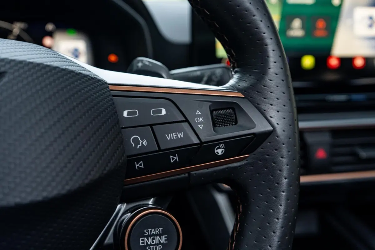 1.4 e-Hybrid VZ Copper *Pano* Vol*
