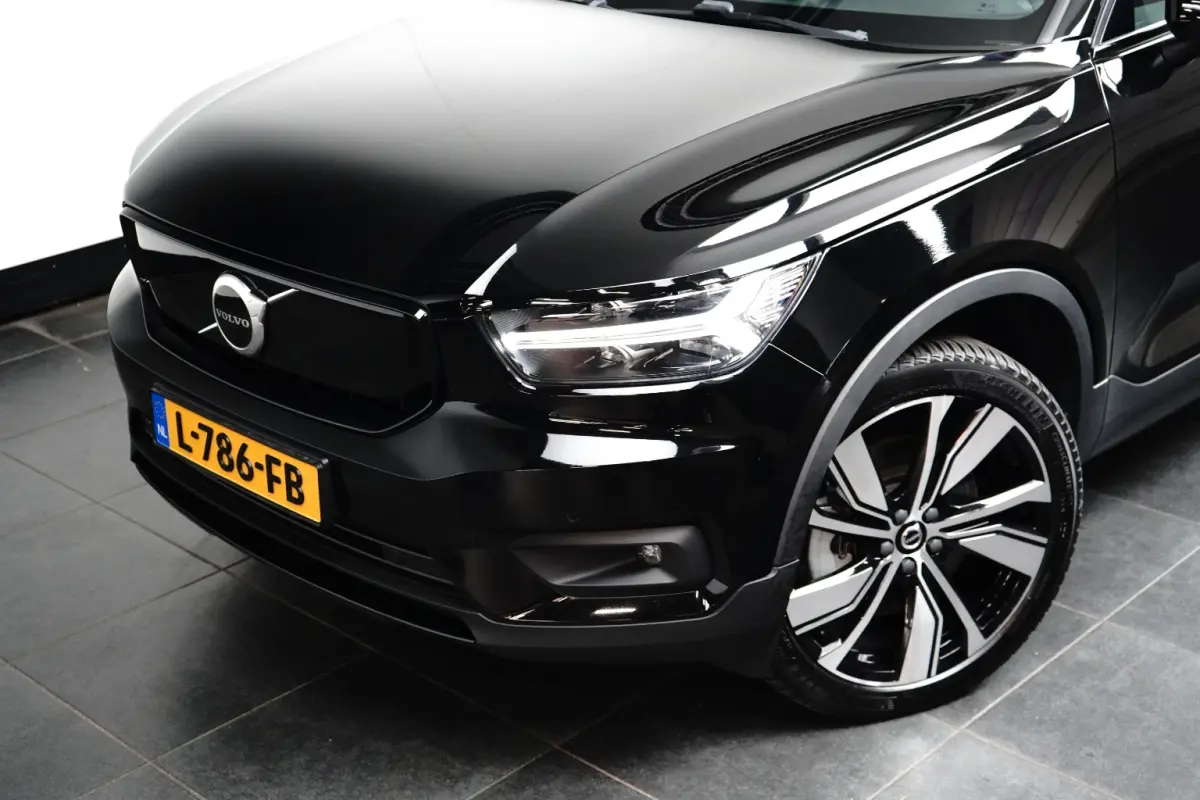 P8 AWD R-Design | Camera | Warmtepomp | 20'' | Apple Carplay/Android Auto | Adapt. Cruise |