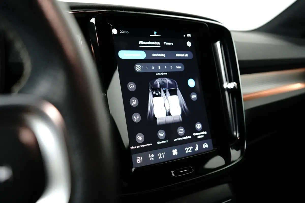 P8 AWD R-Design | Camera | Warmtepomp | 20'' | Apple Carplay/Android Auto | Adapt. Cruise |