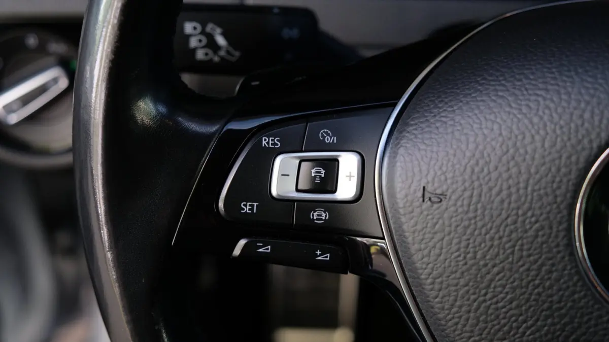 1.6 TDI Highline ACC|Carplay|Camera|Led|Trekhaak